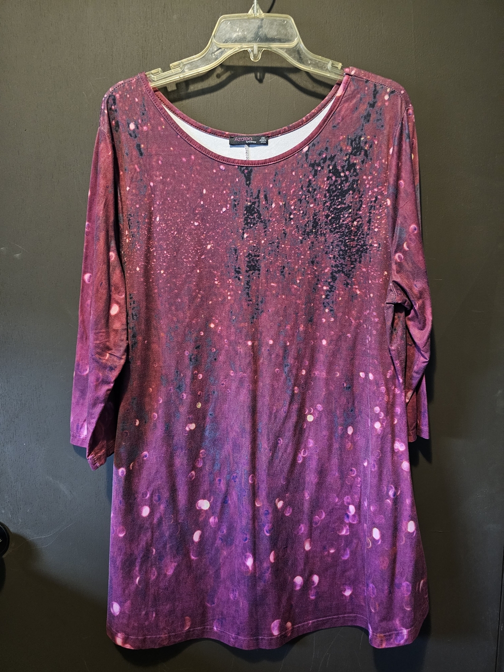 Relaxed Scoop-Neck Tunic in Deep Magenta Speckle